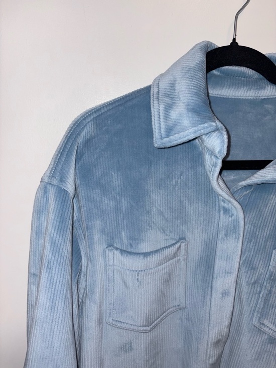 Alo Yoga Ribbed Velour Mountain Side Shacket - Picture 4 of 8